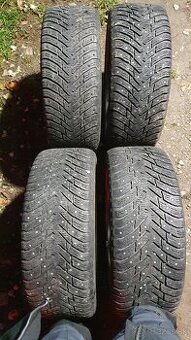 Zimné pneu 225/45 R18 s hrotmi 4KS