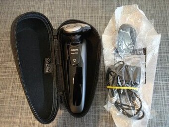 Holiaci strojček Philips S 9031