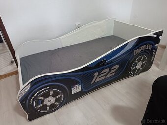 Detská posteľ auto