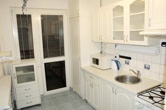 BÁNOVCE NAD BEBRAVOU - 3 izbový byt /Cyrila a Metoda/ 63 m2 - 1