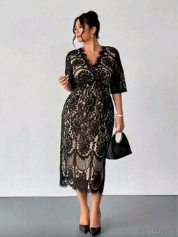 Krásne krajkované šaty