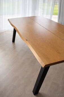 Predam jedalensky stol vo velmi dobrom stave