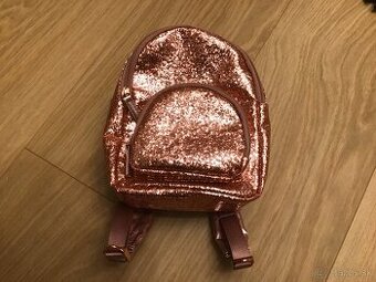 Ruksacik pre malu slenu