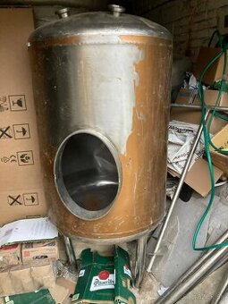 nádrž nerezová 500 l