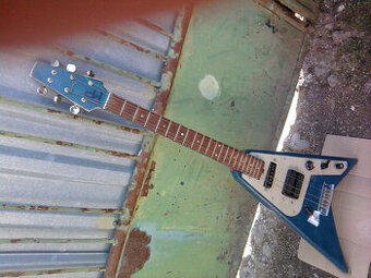 Stará československá elektrická Gitara-domáca prerábka