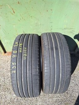 235/40R20 Hankook