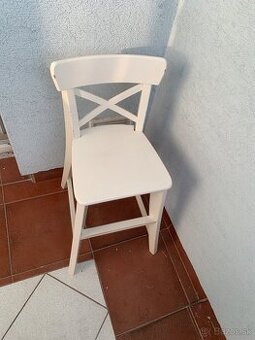 Vysoka jedalenska stolicka ingolf