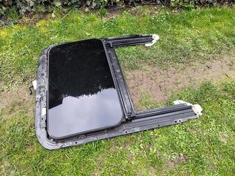 Strešné okno Audi A6 C6 4F Avant