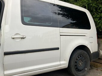 Rozpredam vw Caddy maxi 2013 1.6 bifuel CHGA