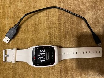 Polar M400, biely aj cierny, pekny stav