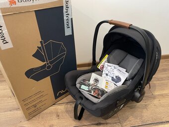 Autosedačka Nuna Pipa Next Caviar pre deti od 40 - 83 cm