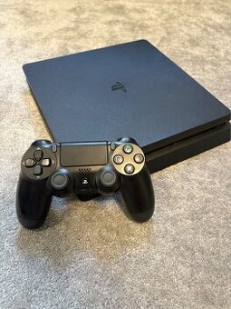 PS4 slim + Hry