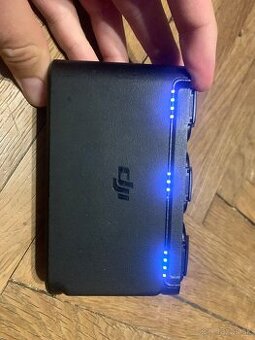 DJI mavic mini- 3 batérie a nabíjací hub