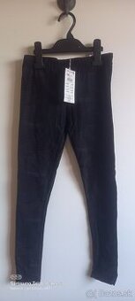 Legíny xs, darujem podprsenka 75/B