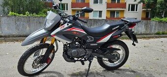 Keeway TX 125s
