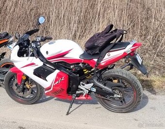 YAMAHA TZR 50  (70 cc)  Superšport s vodičákom AM, B