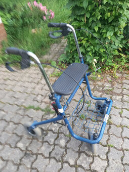 chodítko pre seniorov