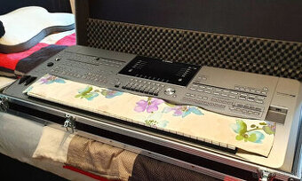 61-klávesové digitálne pracovné stanice Yamaha Tyros 5, repr