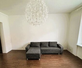 Sedacia suprava, roztahovacia s uloznym priestorom