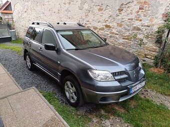 Mitshubishi outlander 1