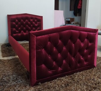 Krásna detská Posteľ (90x190) štýle CHESTERFIELD.