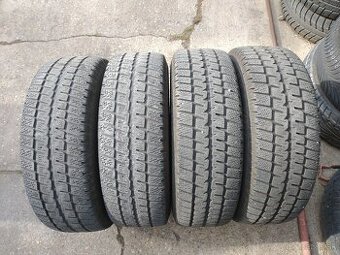 Predam 4ks zimne matador 215/70 r15C