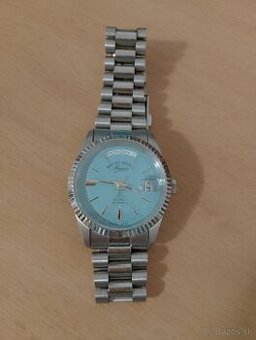 Predám hodinky.