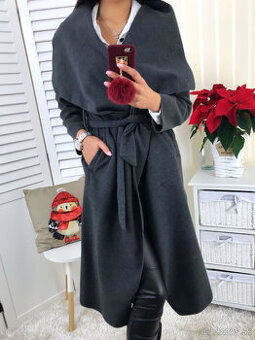 Dámsky dlhý kabát na prechodné obdobie