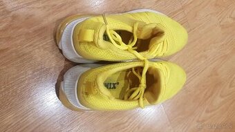 Žlté botasky v. 39