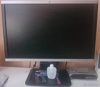LCD Monitor HP Conpaq LA2205wg HD+ 1680x1050