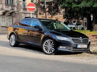 Škoda Superb Sedan 2.0 TDI 140kw Automat Style Alkantara