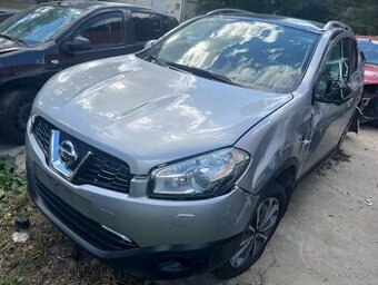 Rozpredám na náhradné diely Nissan Qashqai 2.0i MR20 104kw
