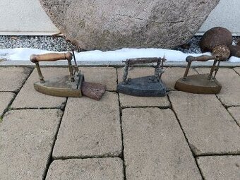 Predam 3 stare mosadzne zehlicky