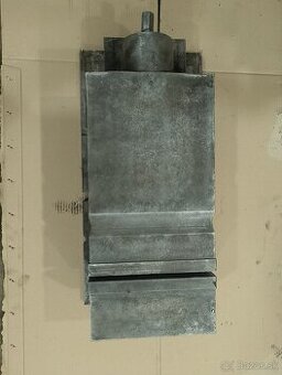 velky strojny zverak 250mm