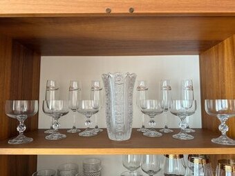 Rôzne starožitné sklo