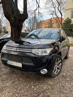 MITSUBISHI OUTLANDER 2.0 MIVEC PHEV INSTYLE