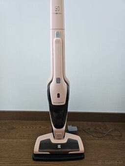 Predám tyčový vysávač Electrolux Ergorapido 2v1