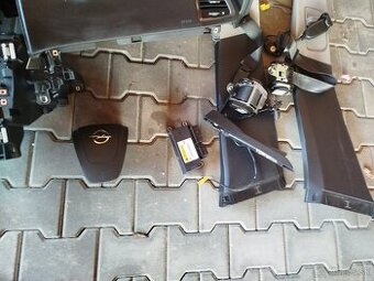 Opel Astra j komplet airbagov
