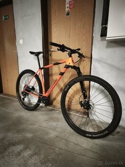 Karbónový Cannondale F-Si  r. 2023 (velk. L)