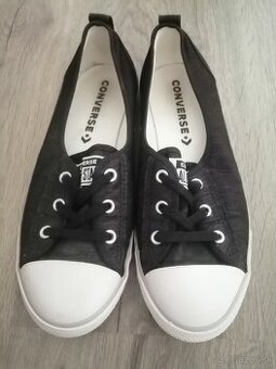 Converse čierne