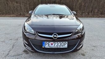 Opel Astra J, motor 1,6 i/85kw, naj.Original 70.000km.