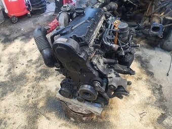 Predam motor z prevodovkou 1,9tdi AWX
