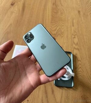 iPhone 11 Pro 256 gb Midnight green v záruke + príslušenstvo