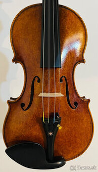 Predám krásne 4/4 husle Antonio Stradivari model.