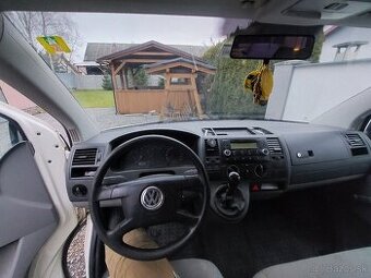VwT5 transporter