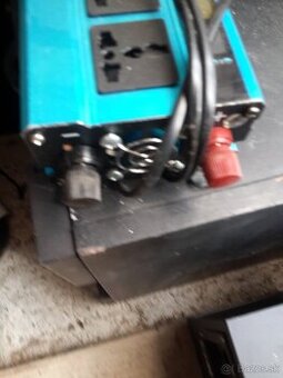 2000W autozasuvka 24V 48V