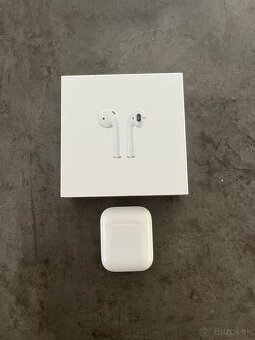 Apple AirPods 2
