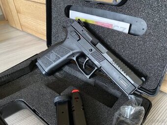 CZ P09 - 1