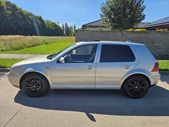 Volkswagen Golf 1,8 ,20 V ,automat
