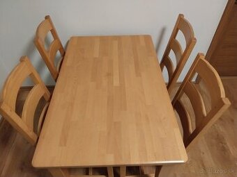 Kuchynský stôl + 4 stolicky